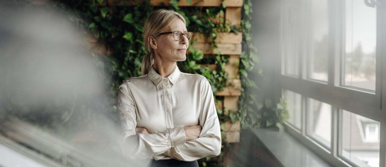 WomanLookingAtWindow-1